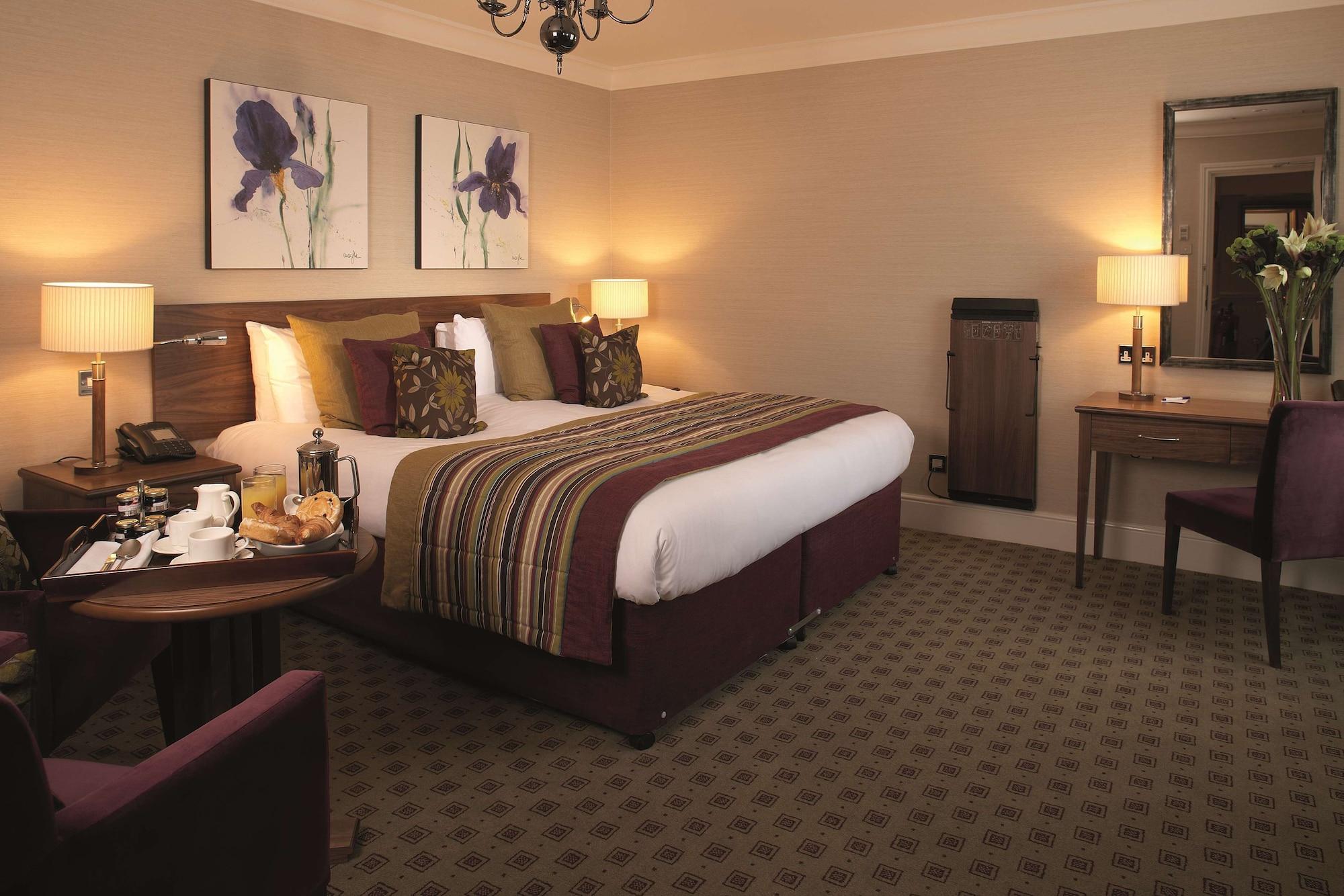 The Bull Hotel; Sure Hotel Collection By Best Western Peterborough Chambre photo